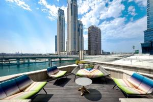 Urban Oasis Studio with Terrace and Pool Access