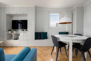 Sky View Apartment Nowowiejska - Panorama Centrum & PKiN