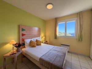 Mediterranean Sea View Escape for 6