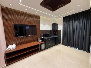 Lapstay EO806 - Luxurious Studio Apartment