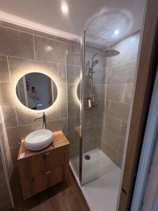 Appartement Canet en Roussillon, piscine, terrain tennis, balcon, plancha, 4 couchage