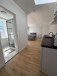 Old Town Quiet Rooftop Studio Apartment