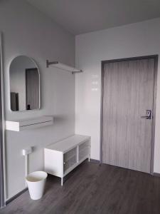 Cozy Apartment at BTS Wutthakat Icon Siam, Bangkok