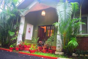 Sana Villas & Resort Anjuna Beach Goa "Premium Luxury Villa with Pool"