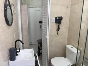 Studio completo, confortável e bem localizado na Praia dos Milionários