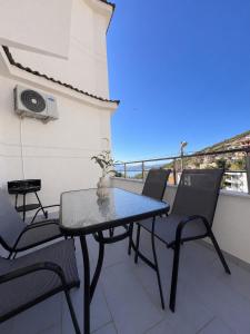 Scenic View Apartment
