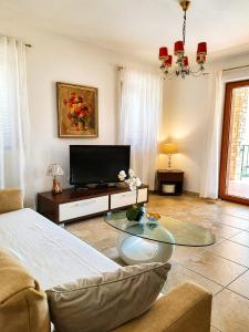 Traumferienwohnung mit privatem Pool & gemütlicher Grillecke am Meer, Kroatien, Istrien, Liznjan bei Medulin - Bester Urlaub an der Adria, für Paare