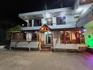 Chander Guest House