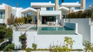 Luxurious 6-Bedroom House with Private Pool in Mlaga