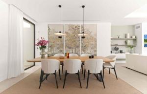 Luxurious 6-Bedroom House with Private Pool in Mlaga