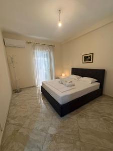 Glejdi Apartment By Ngjela Apartments