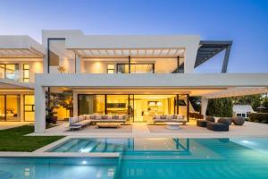 Luxurious Holiday House with Private Pool in San Sebastin
