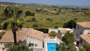 Villa Rosa Leona