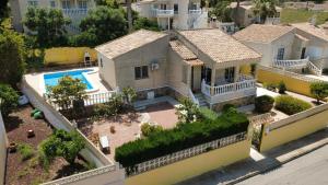 Villa Rosa Leona