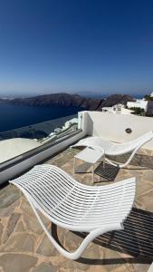 Santorini Theasis Suites