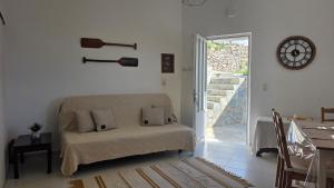 Spitaki Milos
