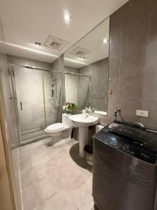 The Gramercy Luxury Makati Staycation Apartment