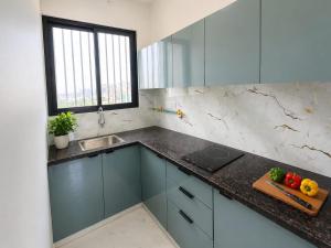 Lado by Stay Junction