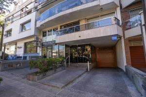 Fully equipped studio in the WTC area, steps from La Rambla