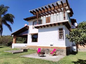 Suite Familiar con entrada independiente y vistas al jardín