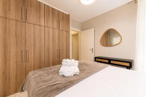 VALLEY Premium House