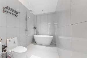TML Jomtein Modern Villa 6 Bedrooms 8 Bathrooms Pool and Luxury KTV Room