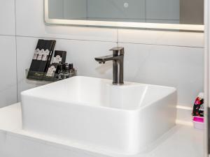 TML Jomtein Modern Villa 6 Bedrooms 8 Bathrooms Pool and Luxury KTV Room