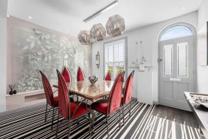 Stylish Hale home 2 bedroom