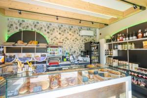 Etra Suites & Apartments