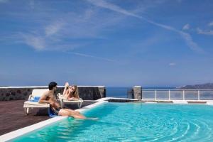Beautiful Santorini Villa 2 Bedroom Villa Panoramic Caldera Sea Views