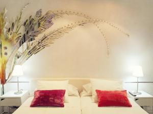 Double or Twin Room with Private Sink and Shared Bathroom  room in Hostal Terán