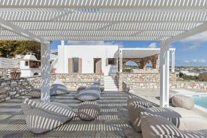 Executive Paros Villa 4 Bedrooms Villa Almyrikia Sunset Stunning Sea View