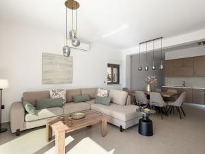 Elios Estate for large groups