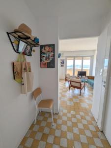 Bright vintage 2-bedroom apartment with view of Port dArsenal