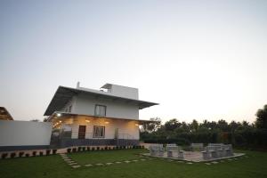 Palm Grove Homestays