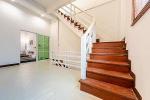 Central 2-Bedroom House Near IconSiam, Bangkok
