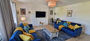 Chic 1BR Teddington Apartment Modern & Bright