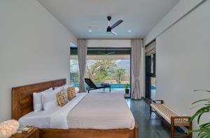 SaffronStays Pickle & Play