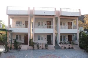 Hotel Kalptaru Villas