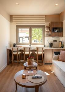 Minotaurs Rest - Luxury Residences with Free Private Parking, near Port & Airport
