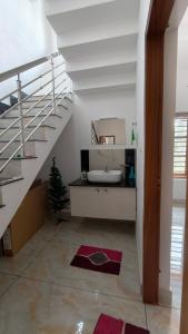 Maze Loop Home Stay