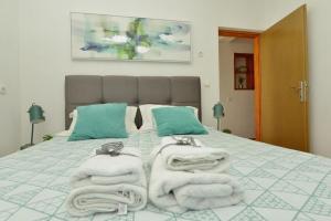 Kristijan Apartment Sleeps 3 with Garden