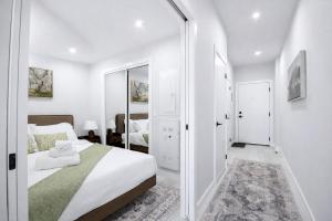 Brand New King Bed Suite Gym UG Park Kensington