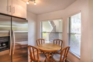 4601 W 46th Street court