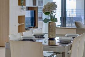 The Mediterranean Pearl - 6th Floor - By Haven and Keys Malta