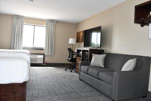 Cobblestone Inn & Suites - Trenton
