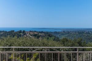 Panorama des Anges - Villa familiale vue mer, piscine, bassin enfant