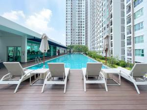 Near BTS l City View l Pool and Gym