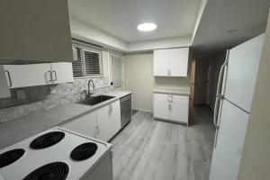 Cozy 2BR Basement Suite - FIFA Ready and Easy Access