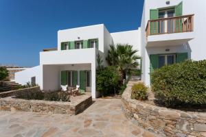 On The Rocks - Whole Estate - 5 Villas 3 Pools